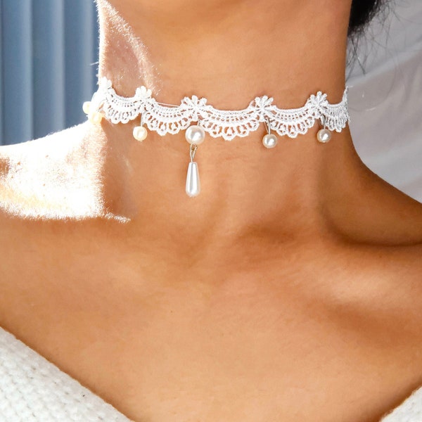 white pearly lace choker / white pearl choker necklace / white lace choker necklace / white bridesmaids jewelry / white wedding choker/gift