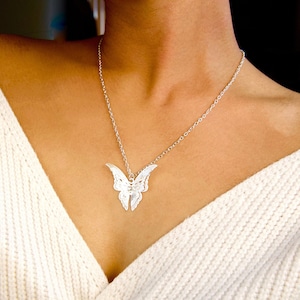 silver butterfly necklace / white butterfly necklace / big butterfly necklace / butterfly necklace gift / butterfly bridesmaid necklace