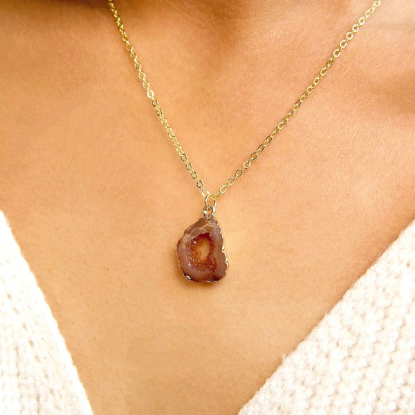 dainty faux brown geode necklace / brown geode pendant necklace / brown crystal necklace / brown stone necklace /brown gemstone pendant/gift