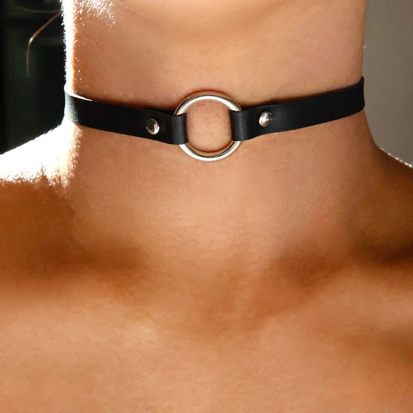 ring faux leather choker / black o ring leather choker / simple o ring choker black / gold ring choker / silver ring choker / black chokers