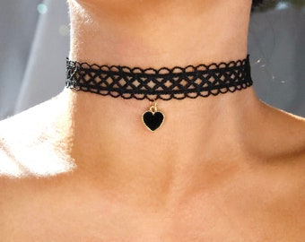 velvet lace choker heart charm / black velvet choker dangling heart / black choker heart charm /thick black velvet choker/thick black choker