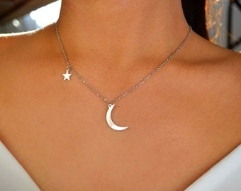 Étoile de lune argentée en acier inoxydable / Collier lune et étoile / Collier lune en argent / Collier lune en or / Bijoux célestes / Bijoux lunaires / Délicat