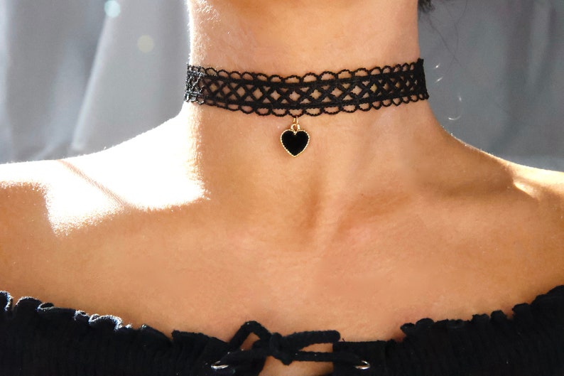 velvet lace choker heart charm / black velvet choker dangling heart / black choker heart charm /thick black velvet choker/thick black choker image 4