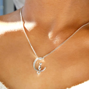 dainty cat on moon necklace / cat pendant necklace / dainty cat necklace / gold cat necklace /silver cat necklace/cat jewelry gift/cat lover