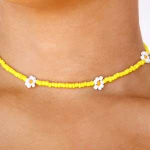 Handmade White Daisy Flower Festival Choker Necklace Ladies Girls UK Made