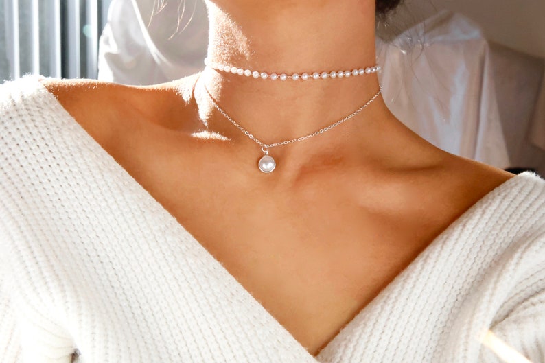 Perlen-Halsketten-Set / goldene Perlenkette geschichtet / silberne Perlenkette geschichtet / Brautjungfern-Perlenkette / Brautjungfern-Perle Bild 10
