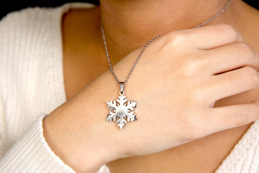 Collana Con Ciondolo Fiocco Di Neve In Acciaio Inox | Regolabile 45+5 Cm | Gioiello Inalterabile Per Donna | Idea Regalo