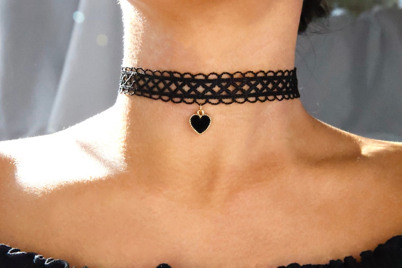 velvet lace choker heart charm / black velvet choker dangling heart / black choker heart charm /thick black velvet choker/thick black choker image 6