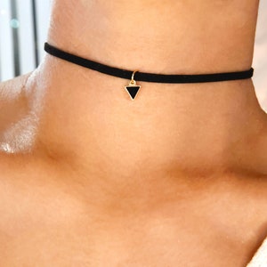 dainty triangle suede choker / thin black choker charm / dainty black choker / thin black velvet choker / simple black choker /