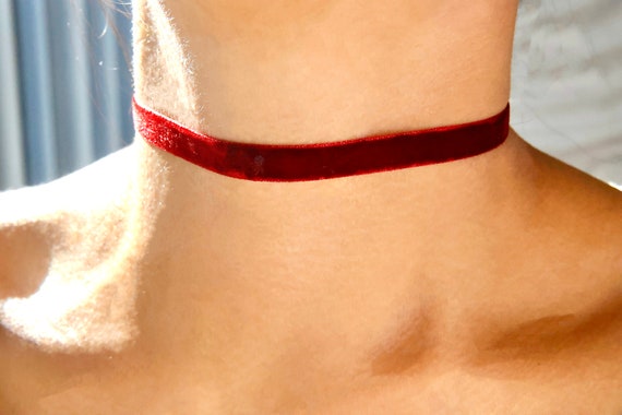 Red Choker. Ribbon Bow Choker 