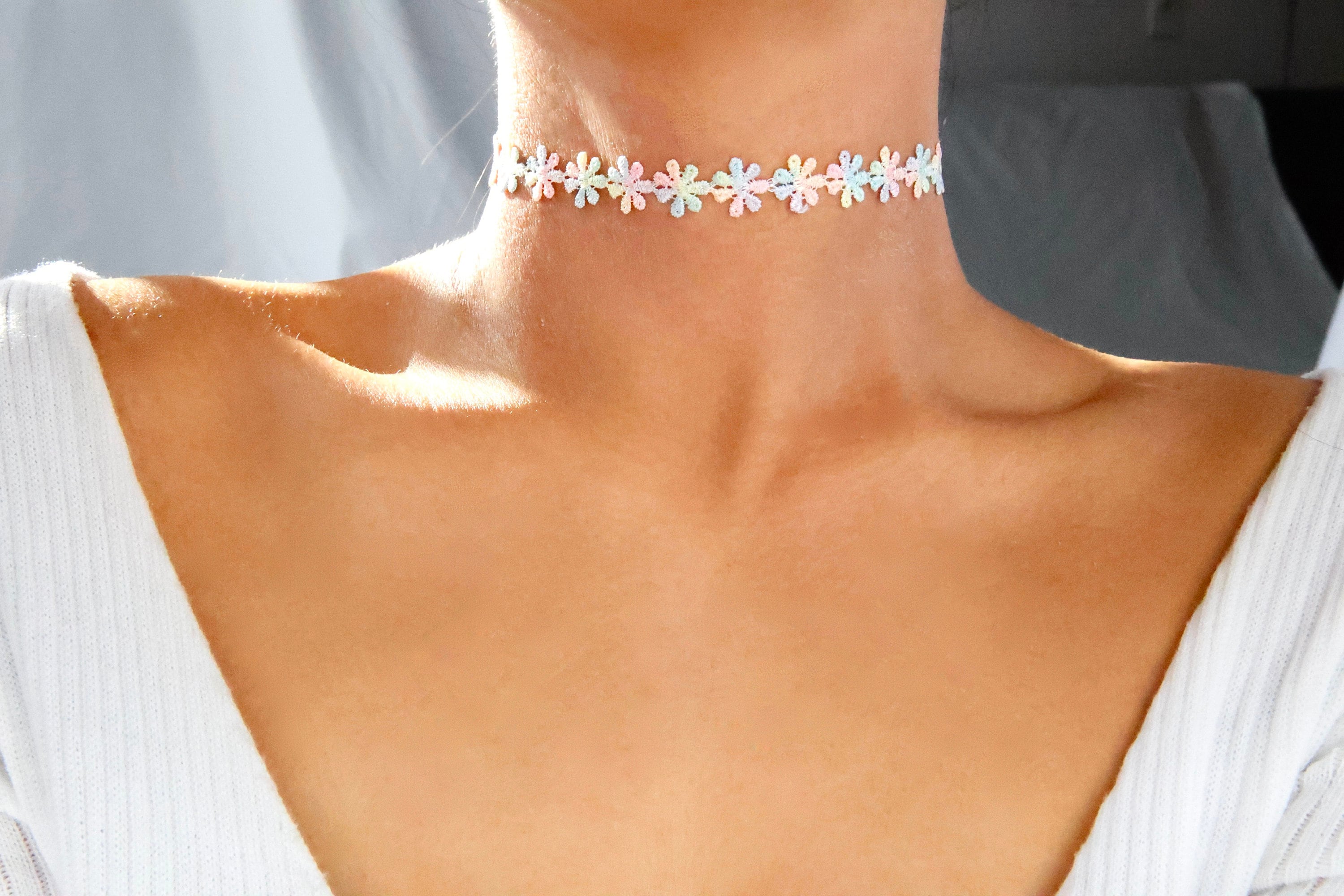 Daisy Daze White Lace Choker Necklace