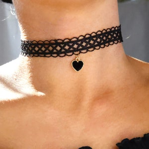 velvet lace choker heart charm / black velvet choker dangling heart / black choker heart charm /thick black velvet choker/thick black choker image 2