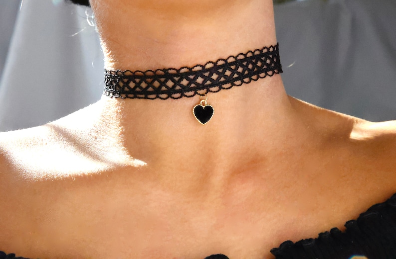 velvet lace choker heart charm / black velvet choker dangling heart / black choker heart charm /thick black velvet choker/thick black choker image 2