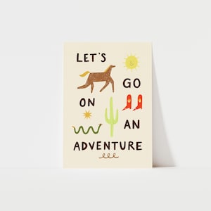 Auf ins Abenteuer Kunstdruck | Western | Kinder Kunstdruck | Kinderzimmer Wandkunst | Pferd | Kaktus | Cowboystiefel | Cowboy Plakat