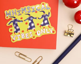 Whimsical Vibes Only Glitzer-Aufkleber, Zauberer-Trio-Design, magischer Fantasy-Aufkleber, hexenhaftes Geschenk für Bücherwürmer