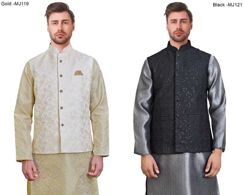 K&ouml;nnte beinhalten: Zwei formelle Jacken werden gezeigt. Die Jacke links ist goldfarben mit floralem Muster und Einstecktuch. Die Jacke rechts ist schwarz mit geometrischem Muster. Beide Jacken haben einen Stehkragen und einen Knopfverschluss. Der Hintergrund ist wei&szlig;.