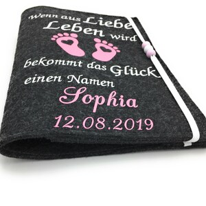 U-Heft Hülle aus Filz mit Namen und Impfpassfach Rosa Füsschen Bild 4