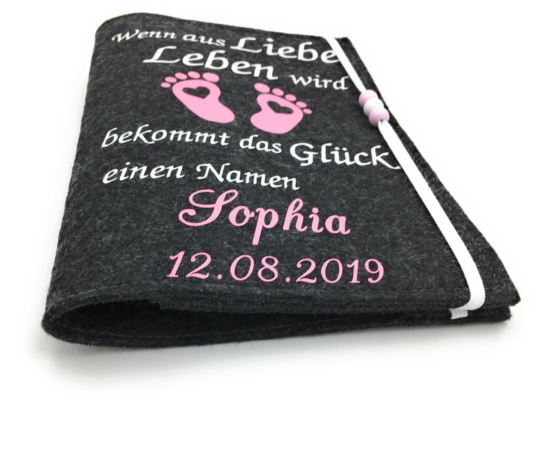 U-Heft Hülle aus Filz mit Namen und Impfpassfach Rosa Füsschen Bild 4