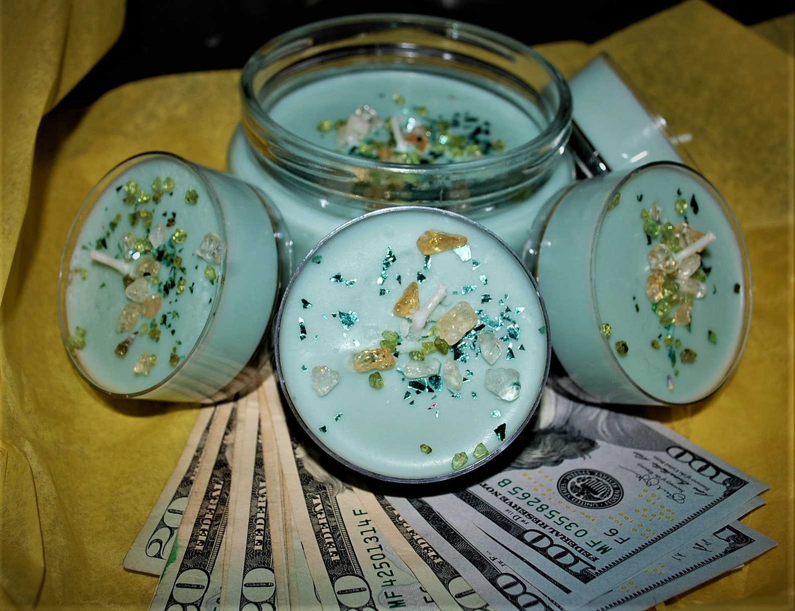 Candles with crystals for money . Crystal intention candle for Etsy.de