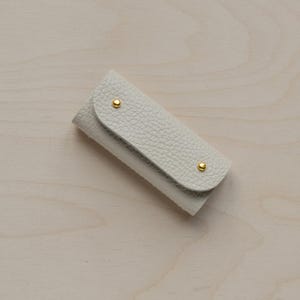 Mini Leather Sewing Needle Case: Colourful Sewing Birthday Gift Cream
