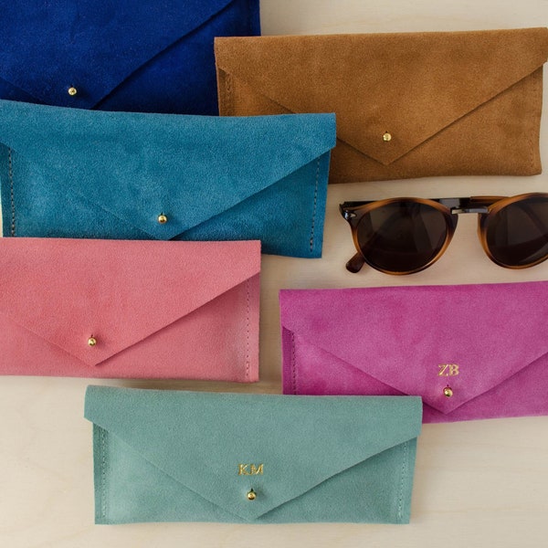 Personalised Suede Glasses Case in Pink, Teal, Blue, Coral, Tan and Mint Green. Reading glasses case or sunglasses pouch.