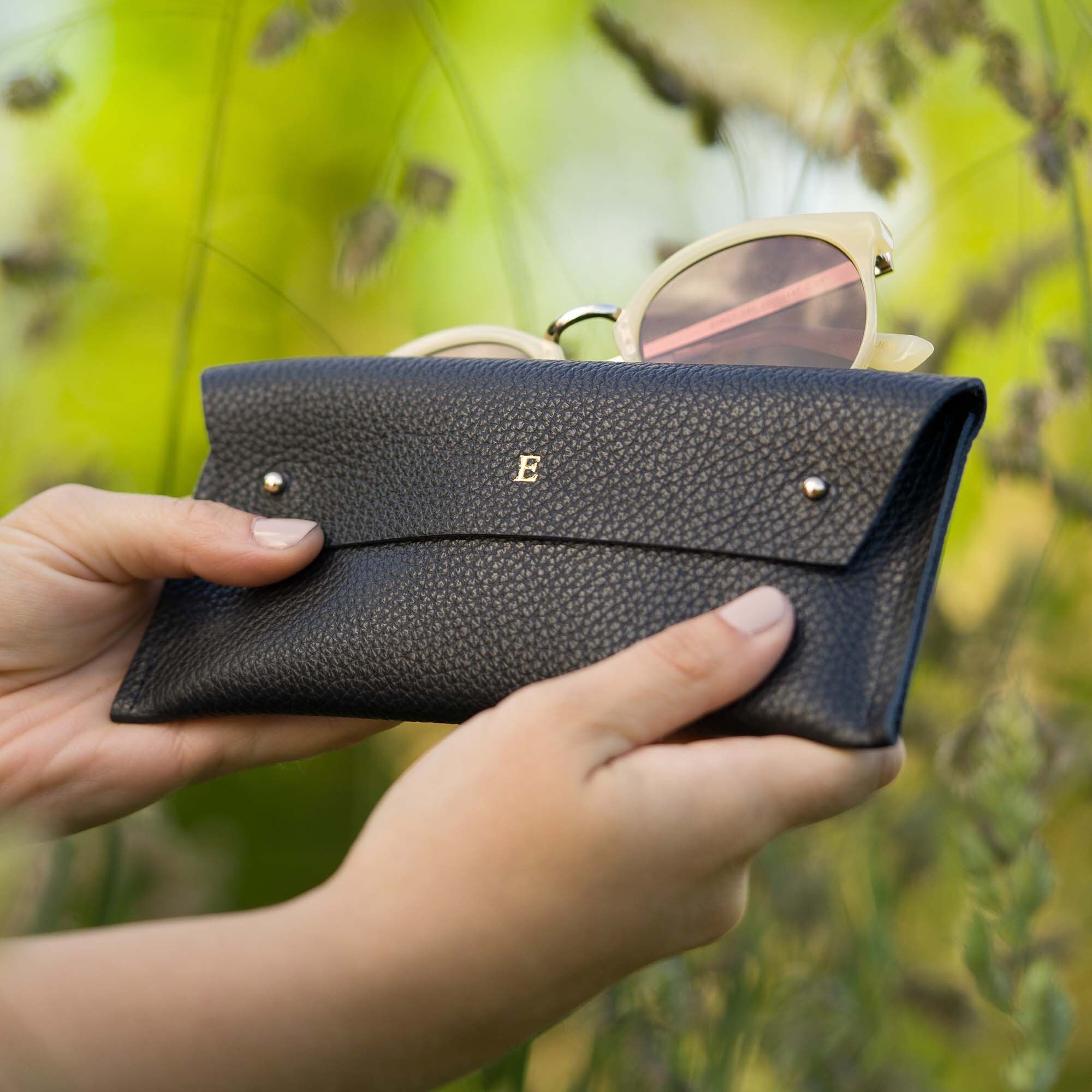 Genuine Leather Zipper Eyeglass Pouch Sunglasses Case Soft Pebble Grain Sunglass Case - Italian Pebble Grain Leather, White  main image 4