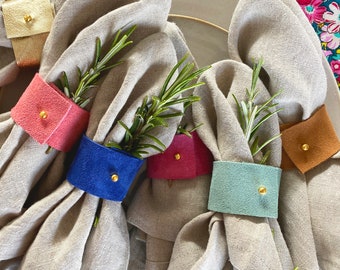 Colourful Suede Leather Napkin Ring in Tan Brown, Blue, Pink, Gold and Mint Green for Wedding Table Setting, Rainbow or Festival Theme