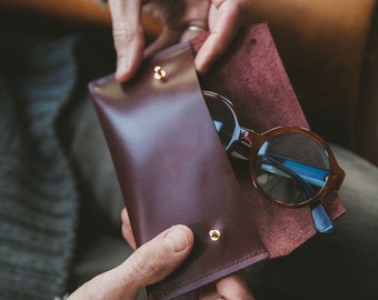 Leather Glasses Case, Dark Green Reading Glasses Case, Burgundy Brown Leather Eye Glasses Case, Gift for him, Fathers Day Gift Ideas for Dad