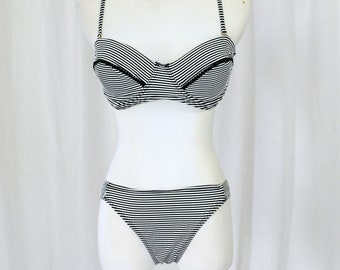90s Vintage Black and White Stripe Print two Piece Swimsuit Bikini