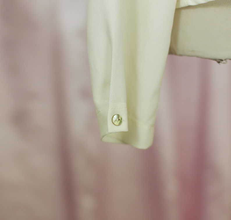 Cream Button Up Shirt with Sharp Collar 70s