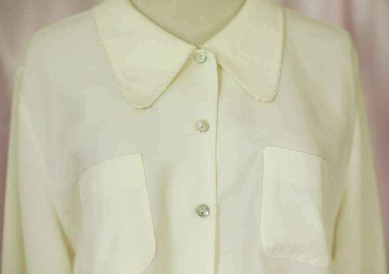 Cream Button Up Shirt with Sharp Collar 70s