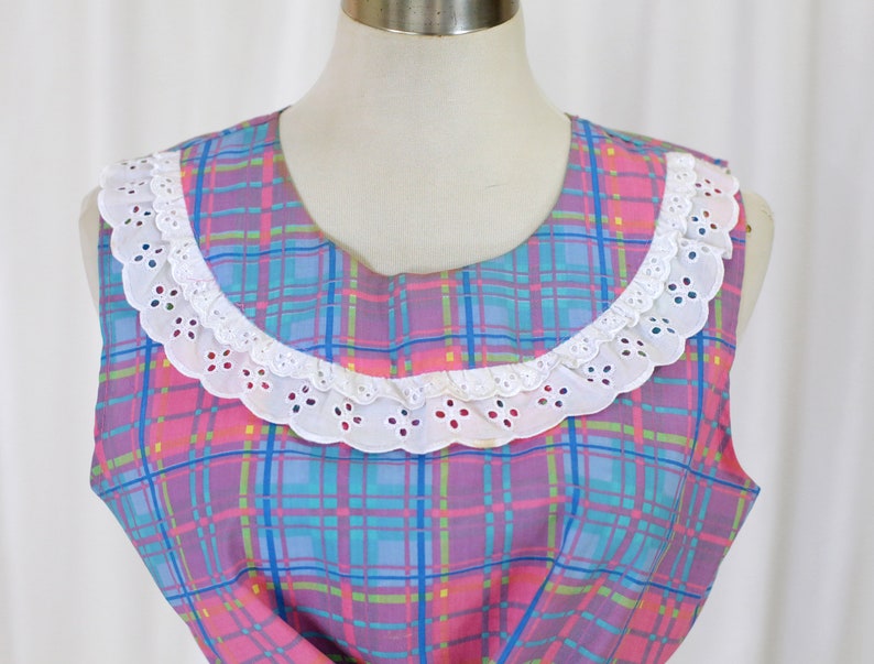 60s style 90s Plaid Tie Up Crop Top with Lace Frill Collar