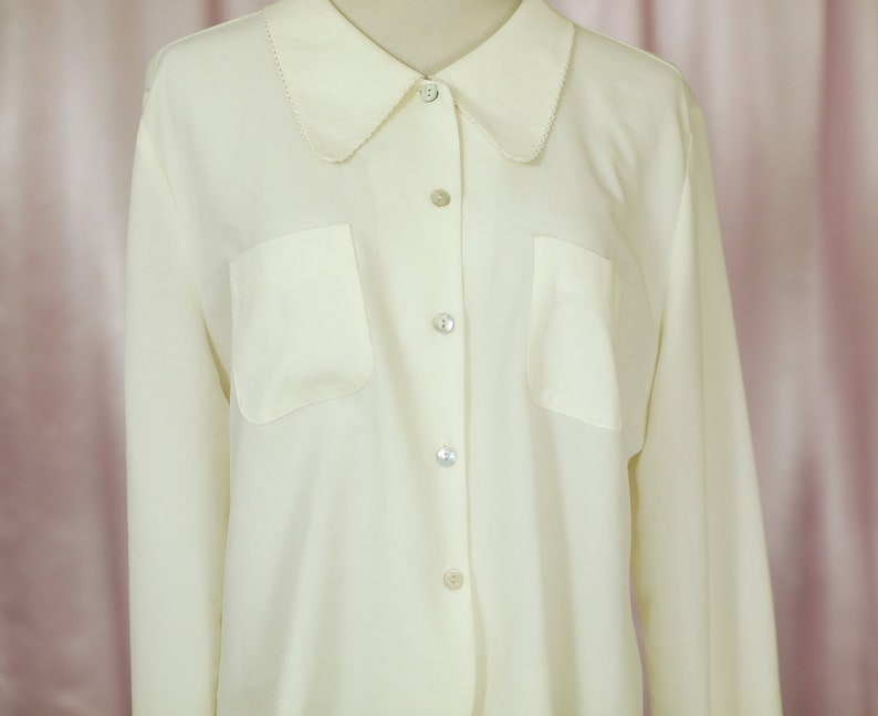 Cream Button Up Shirt with Sharp Collar 70s