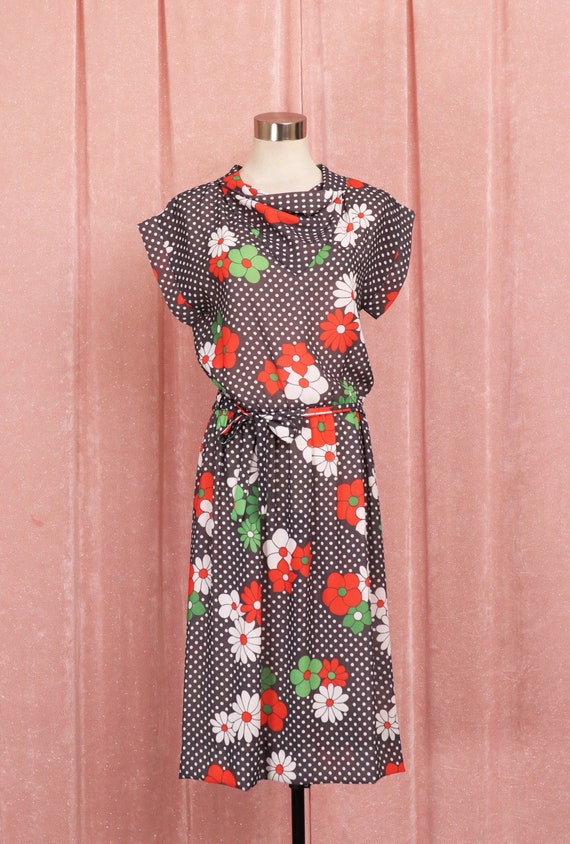 Polka dot shop 60s dresses
