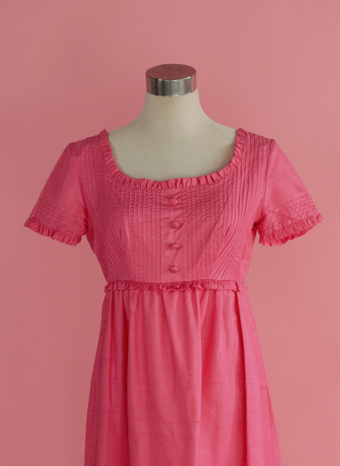 Pink 60s Bridgerton Style Maxi Dress With Short Sleeve and Button ...