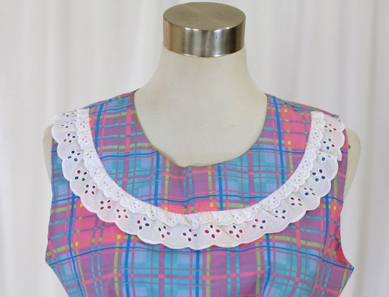 60s style 90s Plaid Tie Up Crop Top with Lace Frill Collar