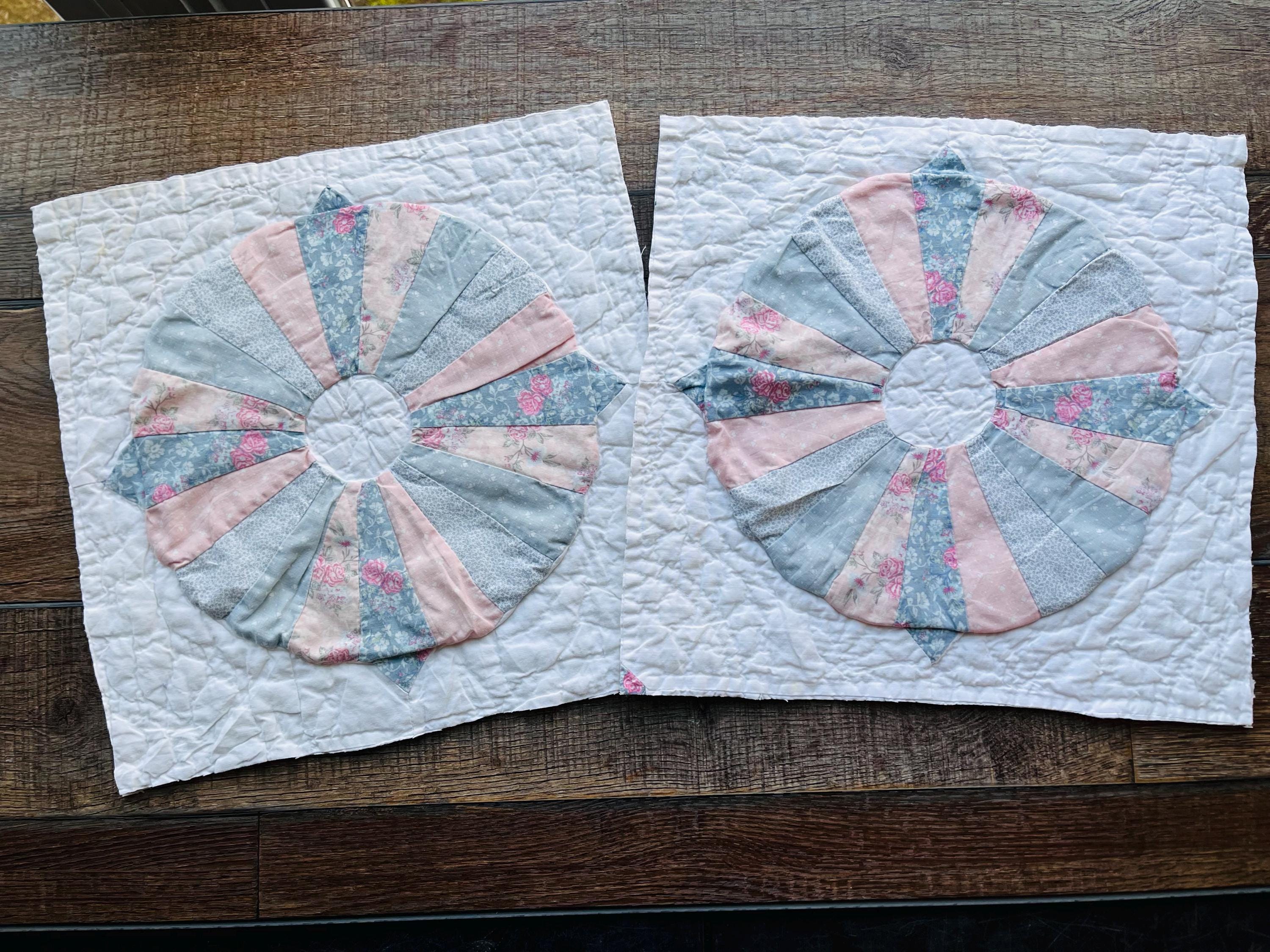 ヴィンテージドレスデンパッチワークキルト2枚、フィードサックカリコ