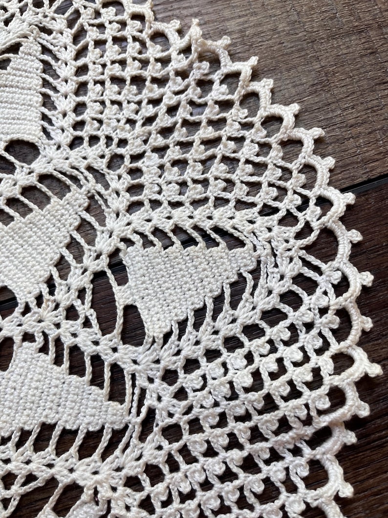 Vintage Crochet Round OFF White Lace Doily – Cottage Farmhouse Table ...