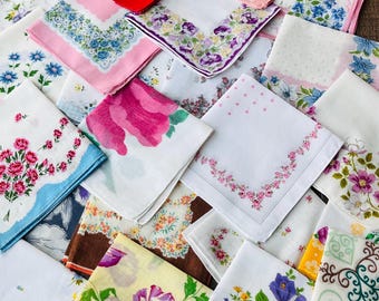 Vintage Hankies Lot of 4 – Women’s Handkerchiefs – Floral Cotton Hanky Bundle