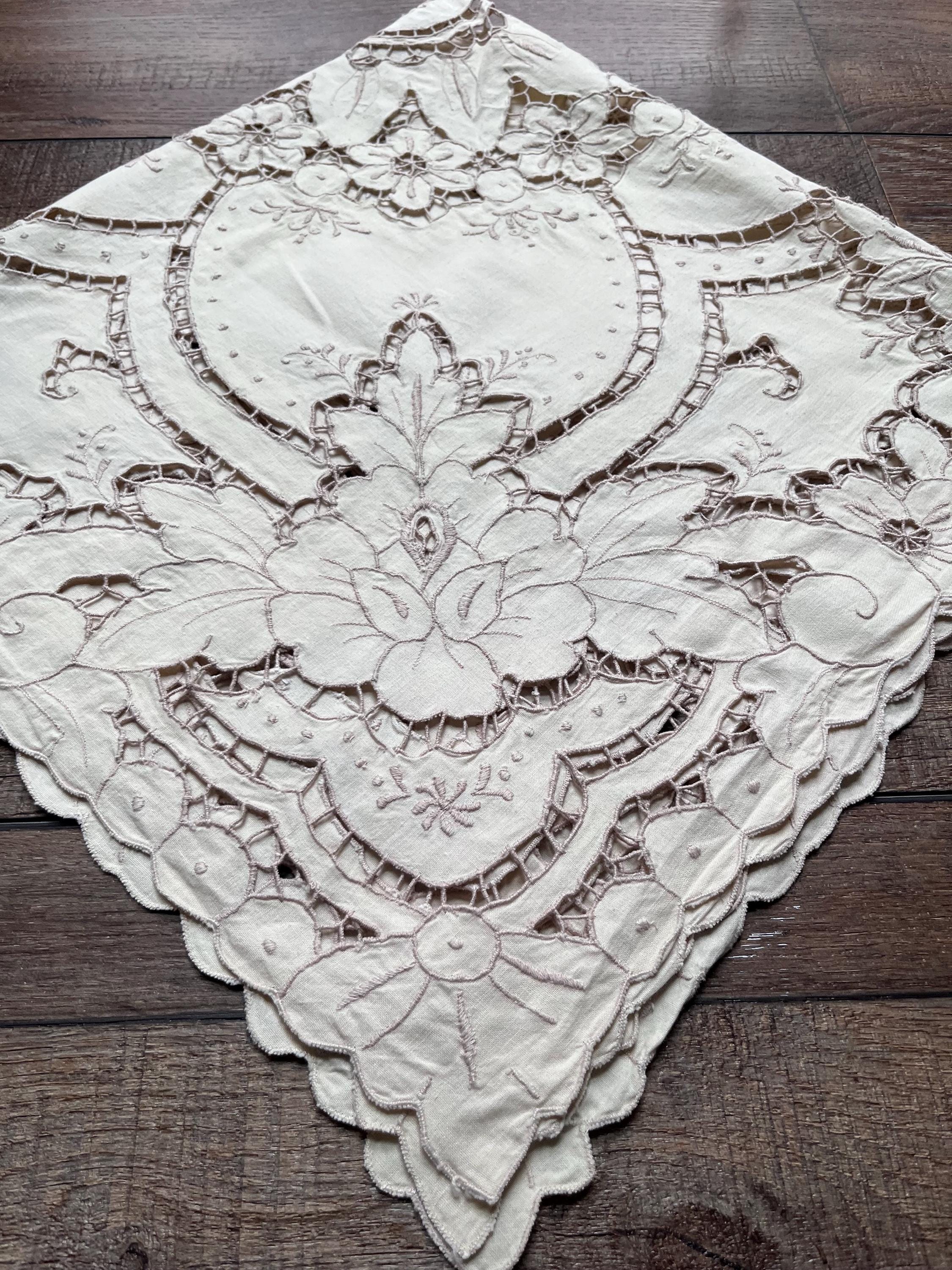 アンティーク手刺繍テーブルクロス - マデイラ、ポルトガル - 絶妙な 