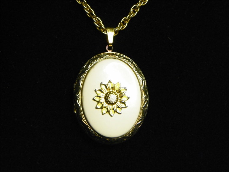 Silver Tone Locket