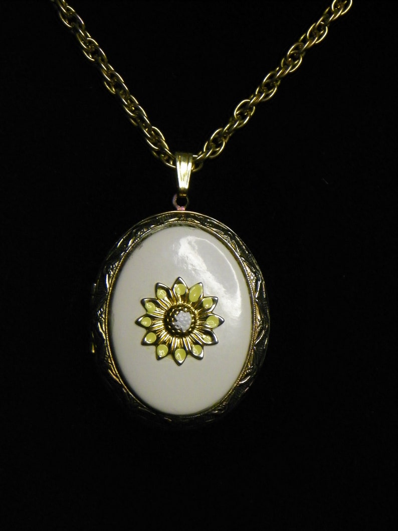 Silver Tone Locket