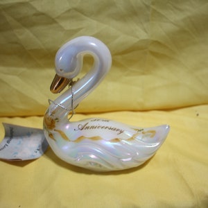 Fenton Swan Figurine