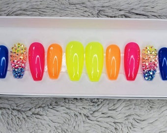 Néon arc-en-ciel ombre ongles avec cristaux irisés ongles bling Presse Sur ongles toute forme fierté ongles stiletto cercueil ovale carré court long xl