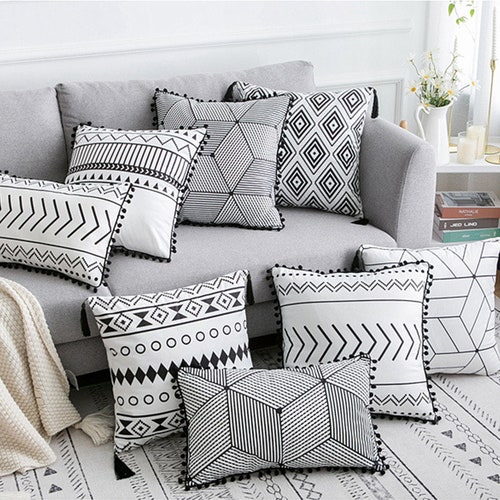 Home Decor Unique Letters Pattern Sofa Throw Pillow Case Cushion Cover 18 x 18 Inch Cotton Linen for Home Car Decor 