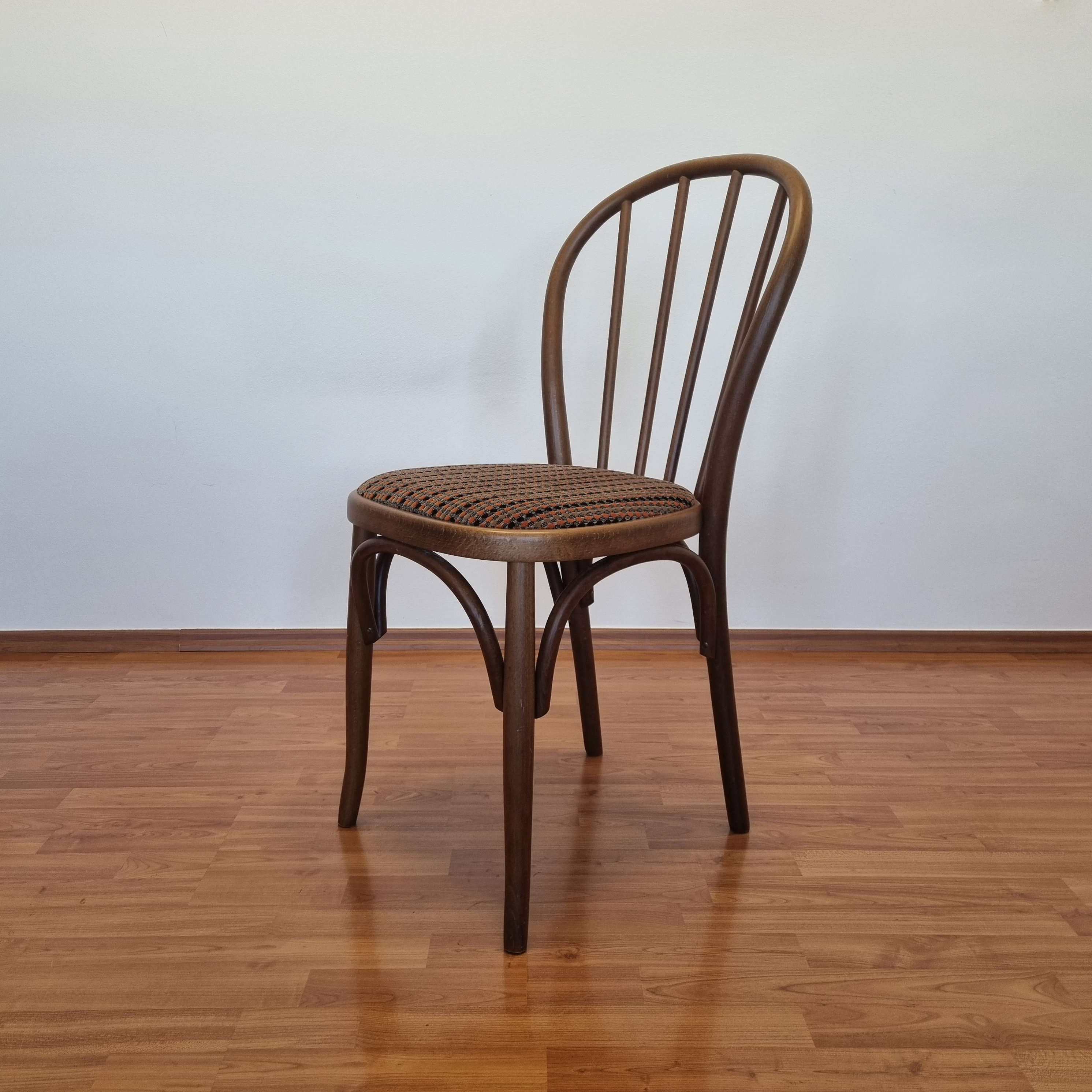 イタリア ロッキングチェア 木製 完成品 ベルベッド イタリア ロッキングチェア 木製 完成品 ベルベッド イタリア