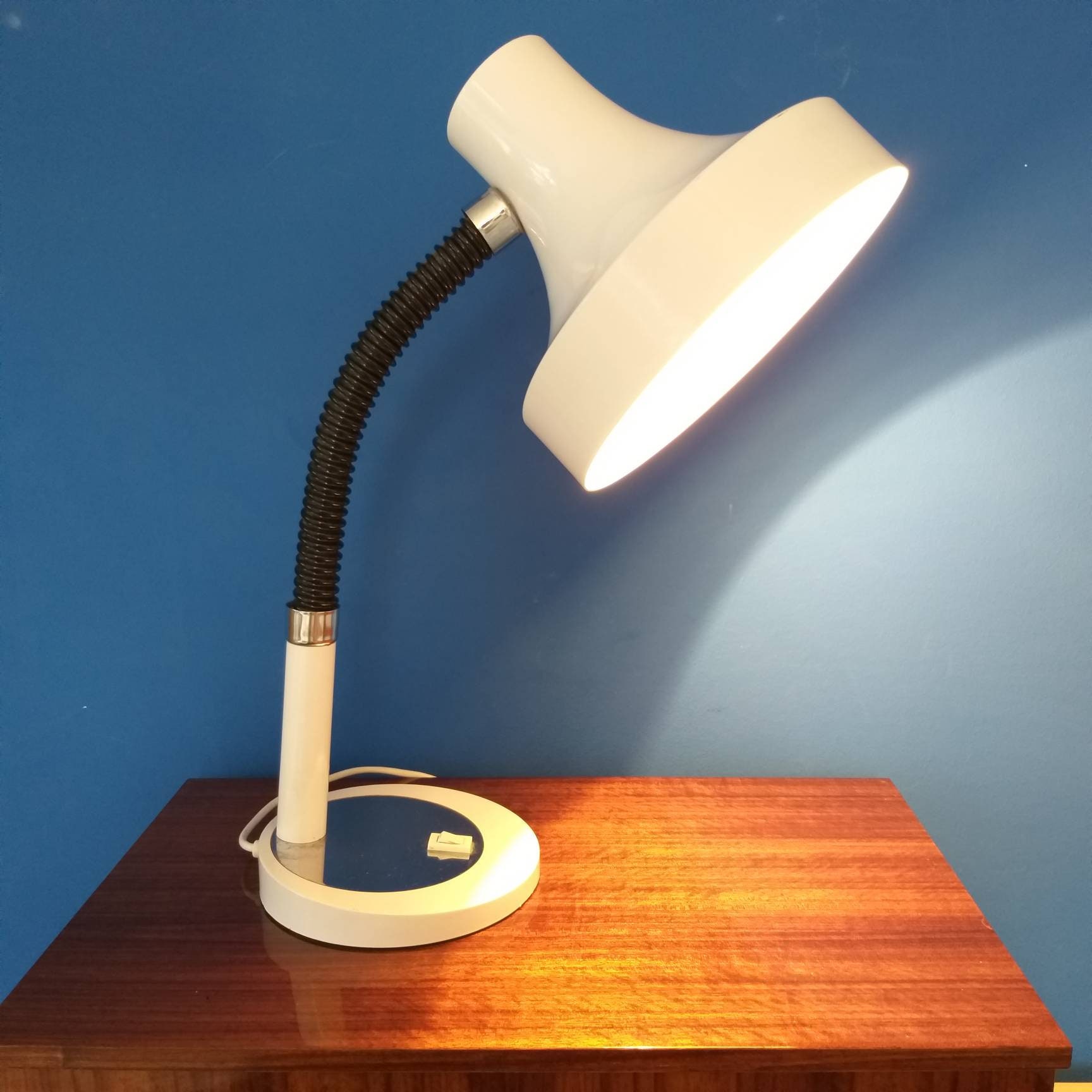 Vintage Gooseneck Desk Lamp, White Office Light, 80s, Italy - Etsy
