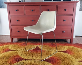 Mid Century Modern White Dinning Chair, Robin Day Design Chair, Hille Chair, Anonima Castelli, Italy 60s