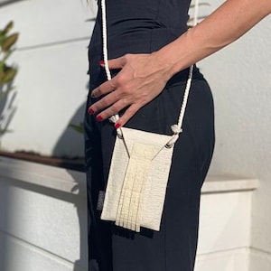 Borsa a tracolla per cellulare, borsa a tracolla Pinatex™ Cell, borsa a tracolla vegana fatta a mano, borsa unisex vegana Pinatex, borsa firmata, borsa hobo sottile