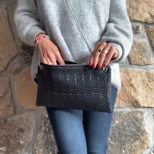 Croco Faux Leather Black Bag, Handmade Vegan Crossbody Bag, Vegan Leather Shoulder Bag, Faux Leather Vegan Clutch, Black Design City Clutch